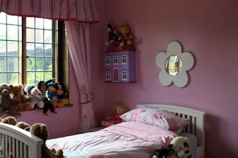 Bedroom - child's at Film location C835 in Essex (photo 10)
