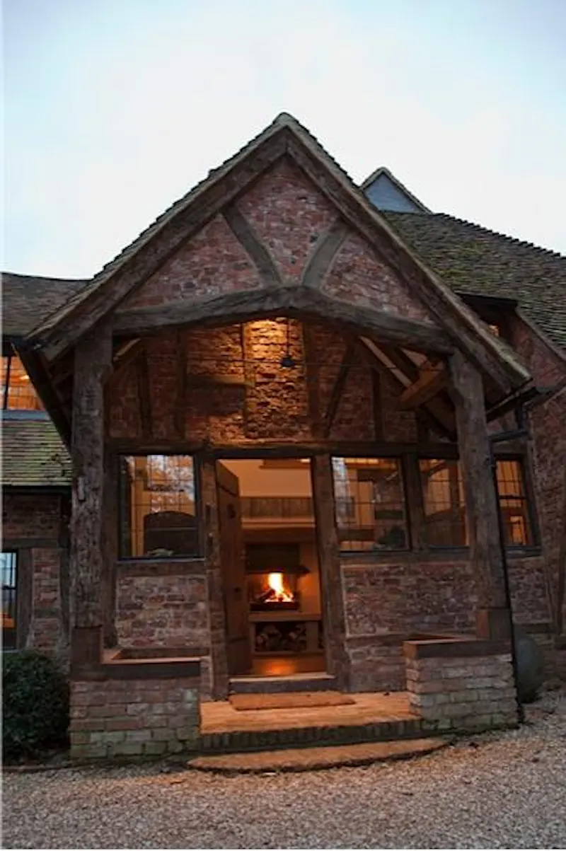 Cosy country Haslemere home, E384 (photo 2)