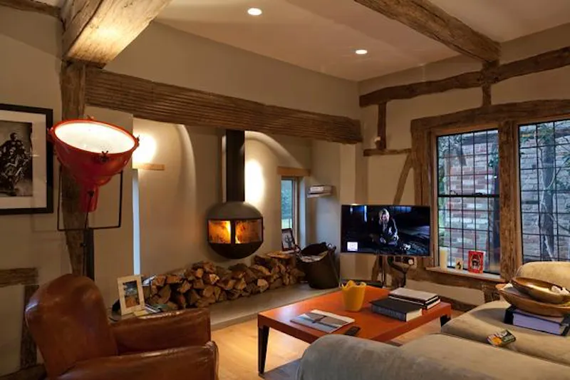 Fireplace at Cosy country Haslemere home, E384 (photo 9)