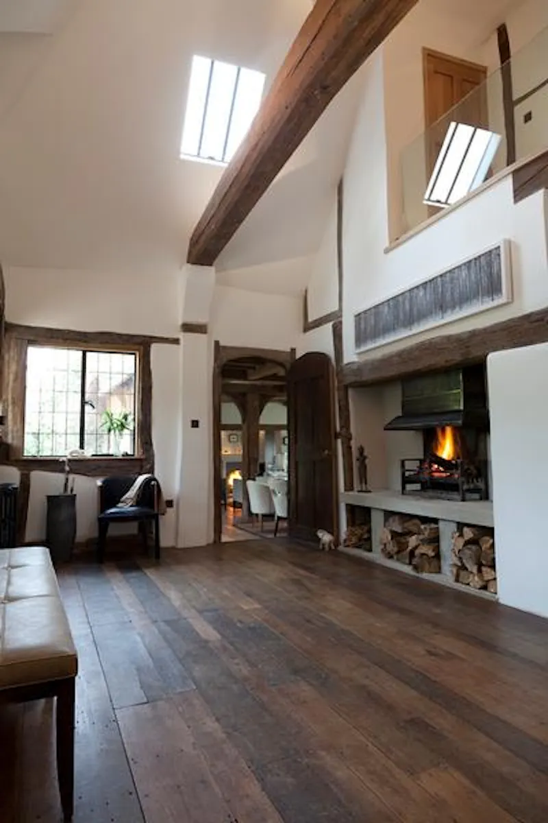 Fireplace at Cosy country Haslemere home, E384 (photo 12)