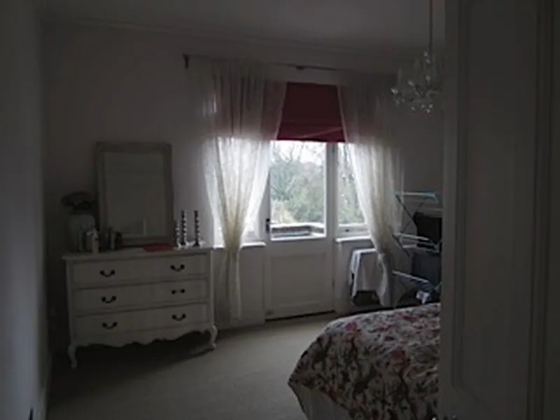 Bedroom - child's at Film location E385 in London (photo 23)