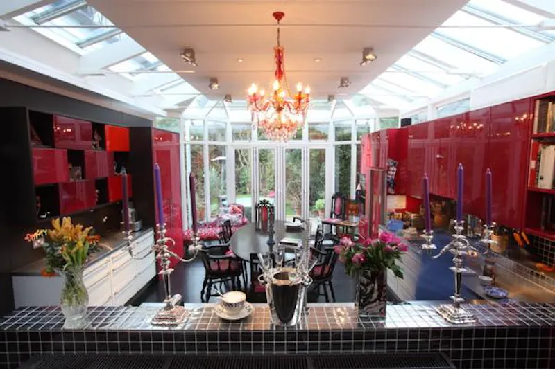 Kitchen at Film location E386 in London (photo 7)