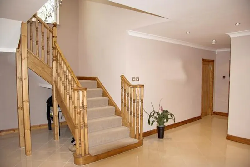 Staircase at Film location D2137 in Manchester (photo 5)