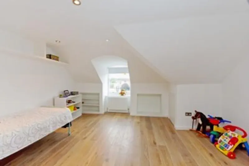 Bedroom - child's at Modern Kentish Town garden flat, F1028 (photo 8)