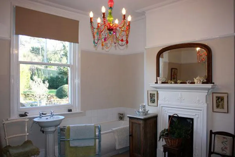 Brighton family home, B1609 (photo 21)