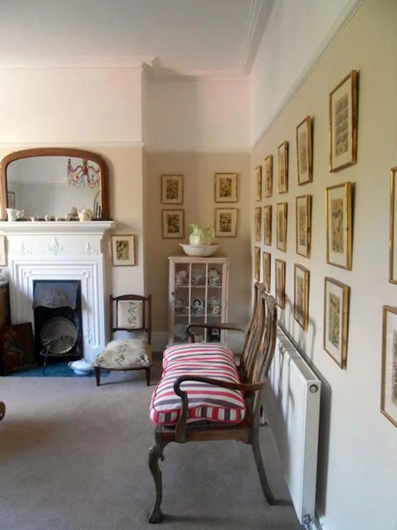Fireplace at Brighton family home, B1609 (photo 22)