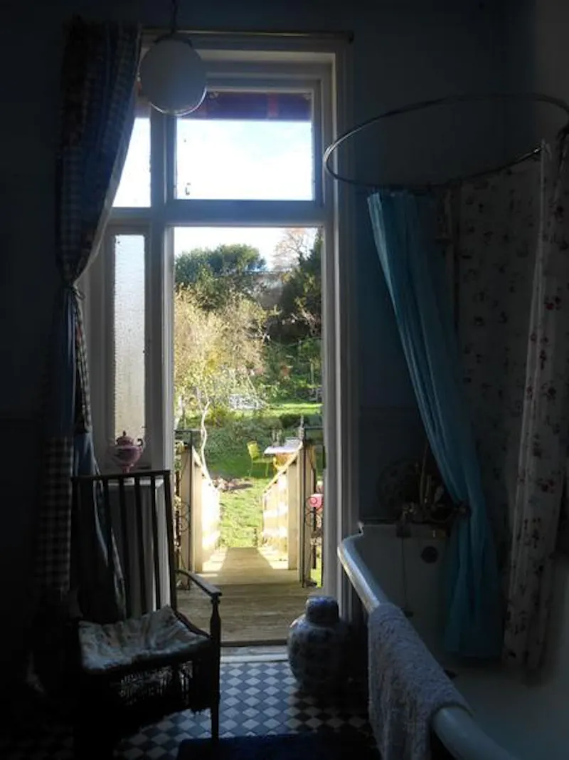 Brighton family home, B1609 (photo 26)
