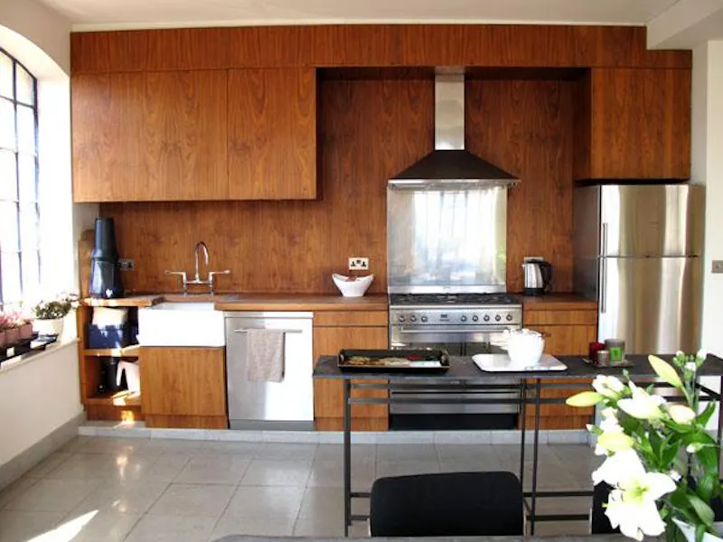 Kitchen at Japan-inspired Kilburn loft, F503 (photo 6)