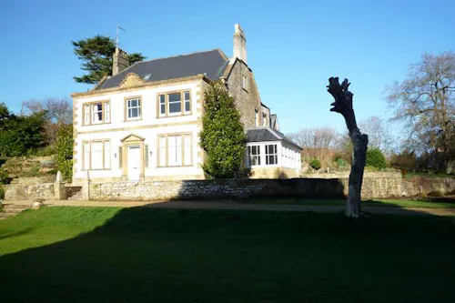 Film location, C836