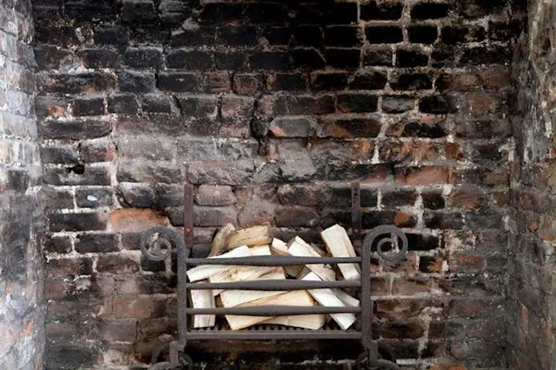 Exposed brick at Rustic country style in Rochester, A1308 (photo 19)