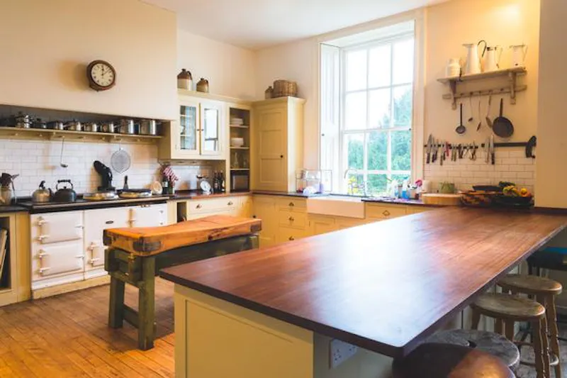 Aga at Kemsing estate, A1309 (photo 4)