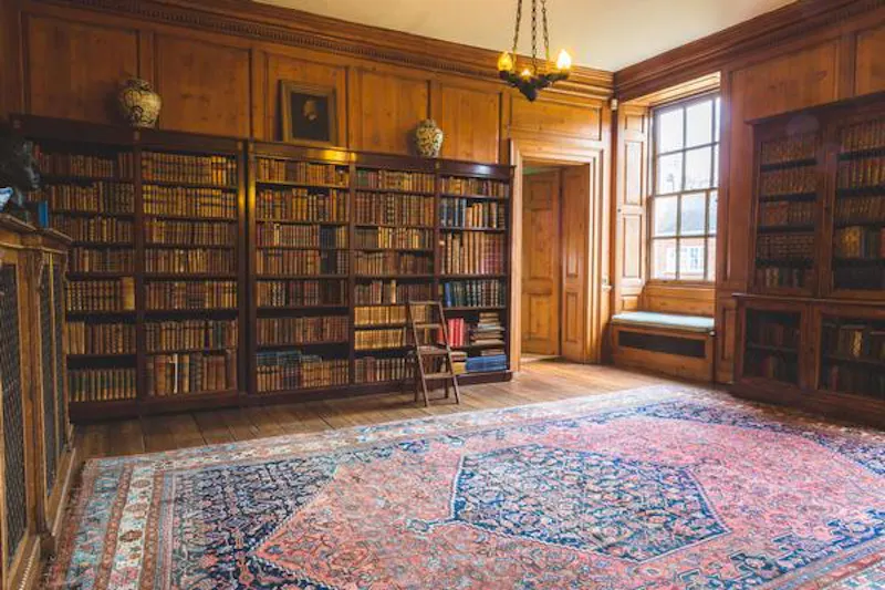 Library at Kemsing estate, A1309 (photo 12)