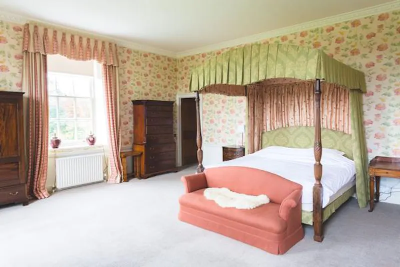 Bedroom at Kemsing estate, A1309 (photo 34)