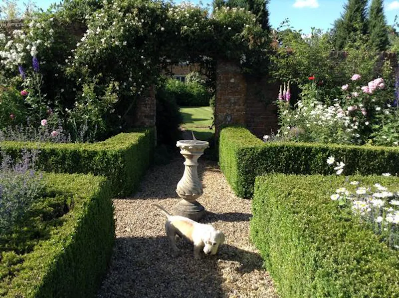 Exquisite stately home Melton, A1310 (photo 57)