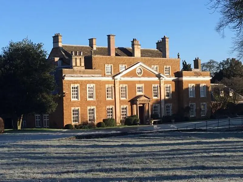 Exquisite stately home Melton, A1310 (photo 1)