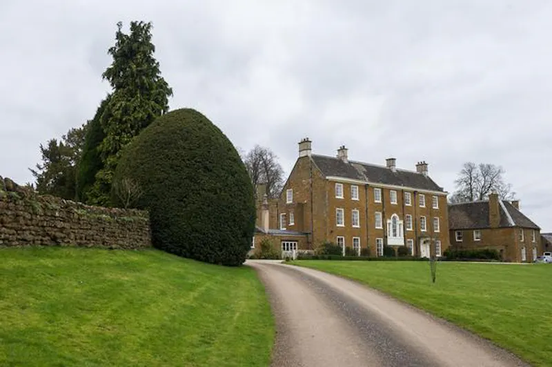 Exquisite stately home Melton, A1310 (photo 56)