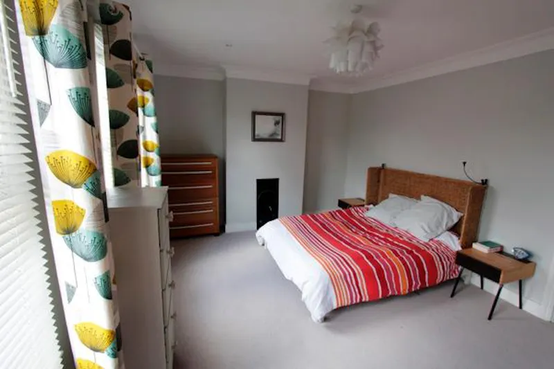 Bedroom at East Dulwich family house, B1007 (photo 12)