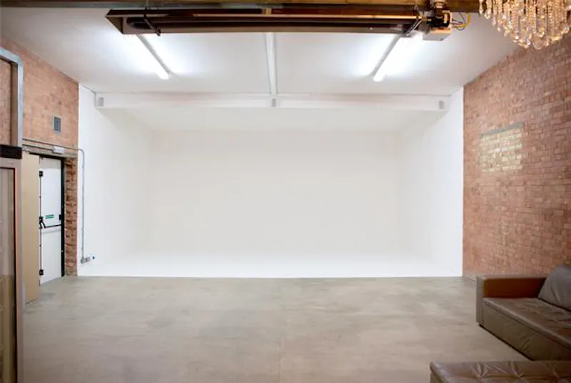 Bromley-by-Bow industrial studio, N234 (photo 4)