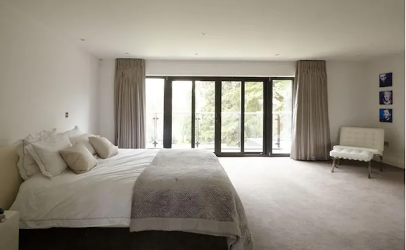 Bedroom at Modern Bishop's Stortford Home, D2141 (photo 14)