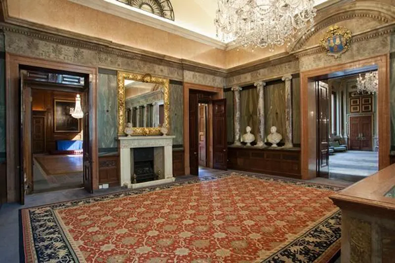 City of London banqueting hall, A1313 (photo 10)