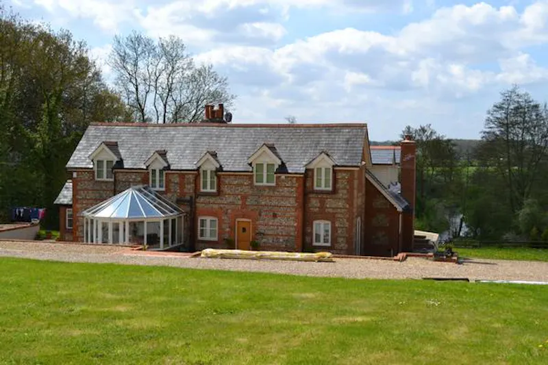 Stone cottage in Basingstoke, C839 (photo 26)