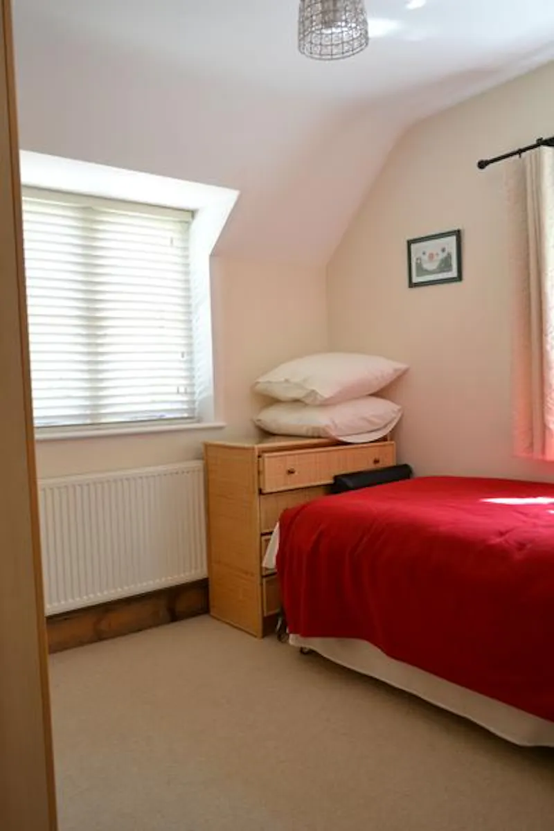 Stone cottage in Basingstoke, C839 (photo 18)