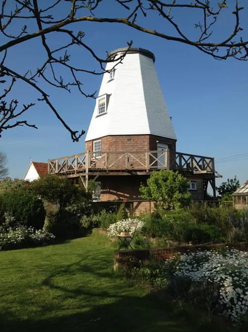 Pretty Benenden windmill , Q68
