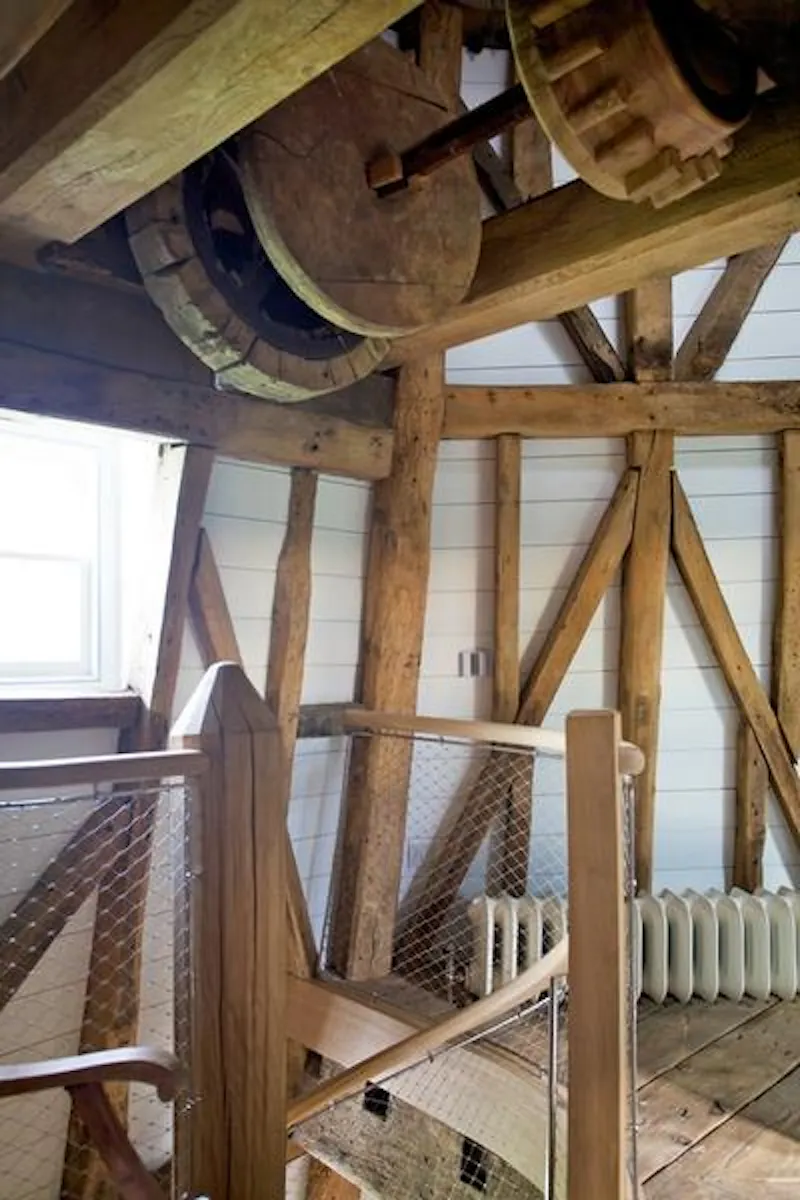 Pretty Benenden windmill , Q68 (photo 14)