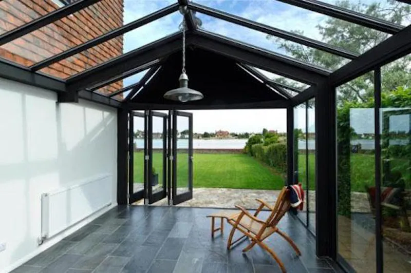 Conservatory at Film location D2147 in West Sussex (photo 7)