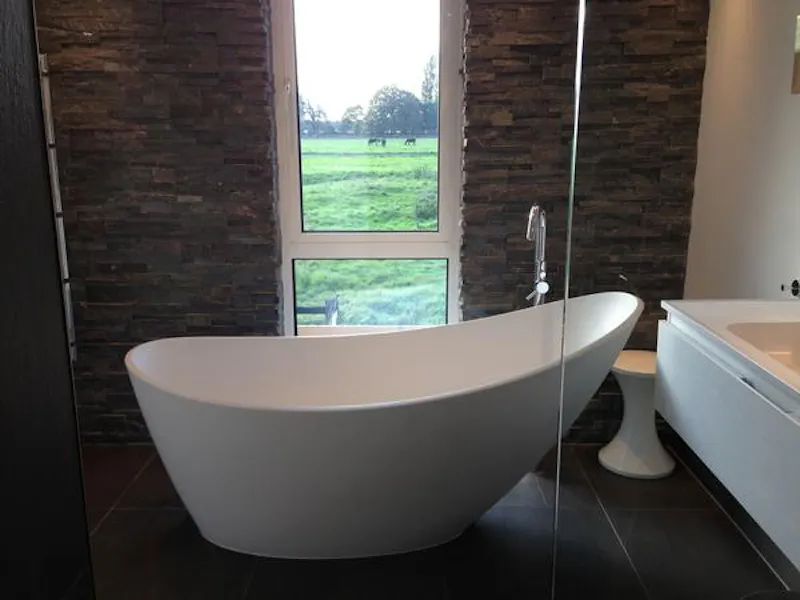 Bathroom at Stunning modern Surbiton house, K375 (photo 10)