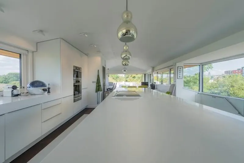 Stunning modern Surbiton house, K375 (photo 24)