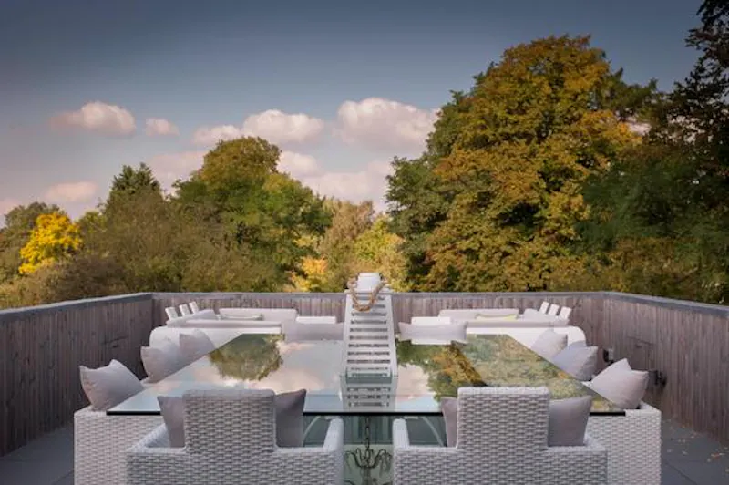 Roof terrace at Stunning modern Surbiton house, K375 (photo 34)