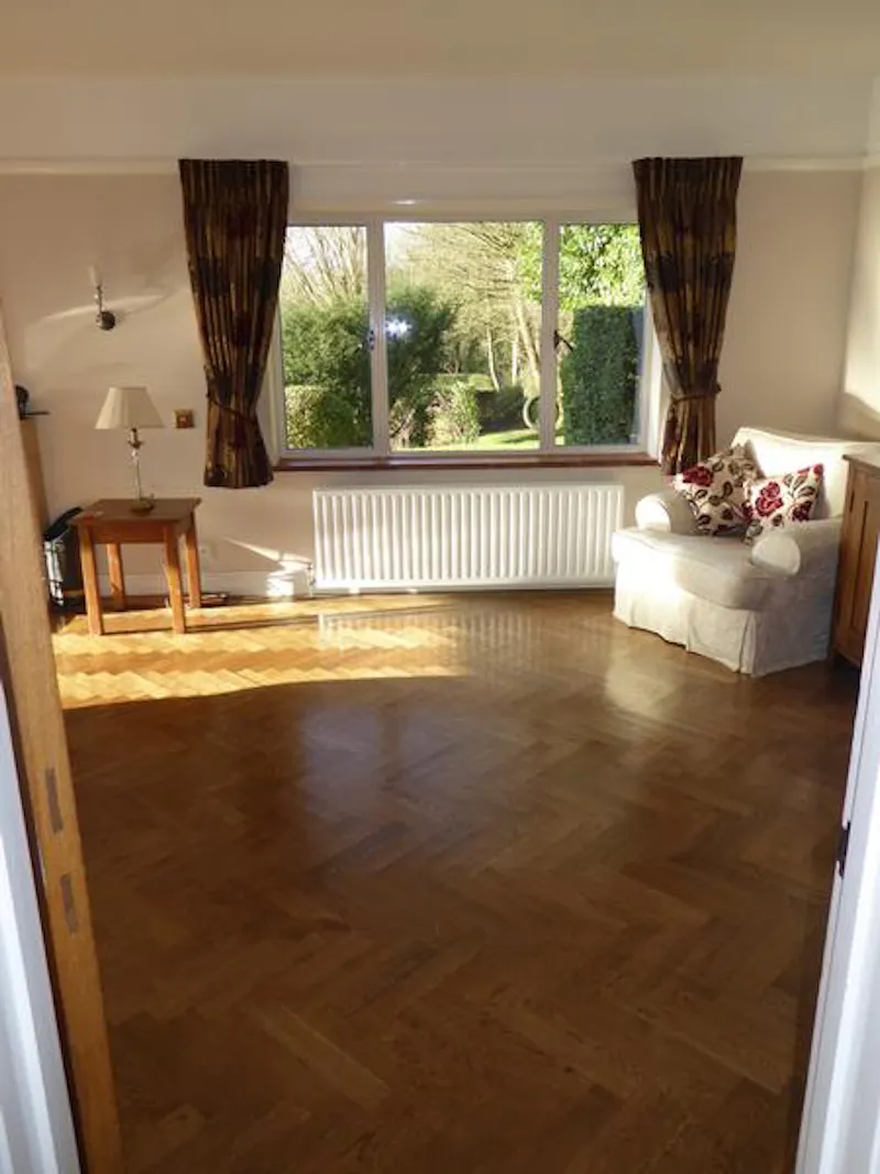 Farnham art deco house, E388 (photo 8)