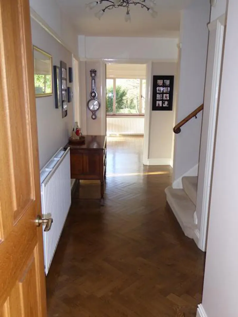 Farnham art deco house, E388 (photo 10)