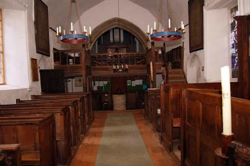 12th century Dorney Church, CH89 (photo 4)