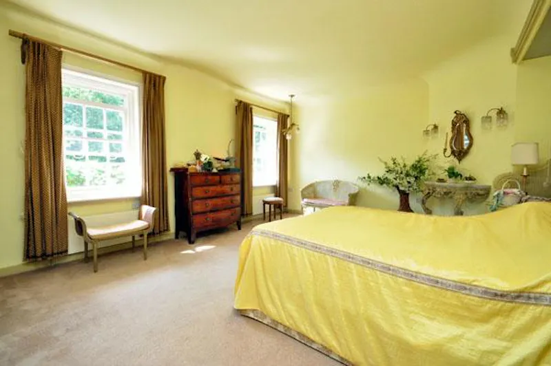 Bedroom at Untouched 80's home in Orpington, E389 (photo 7)