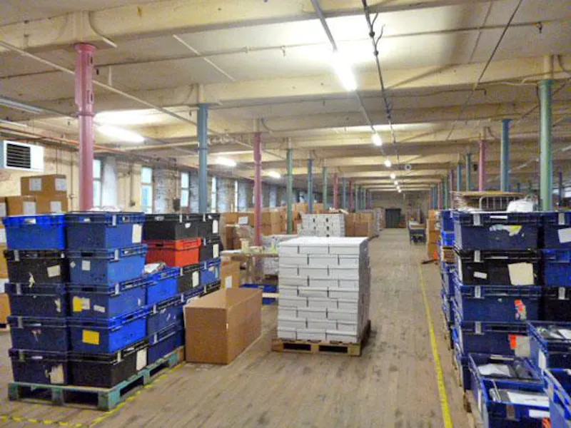Large factory space near Burnley, N241 (photo 9)