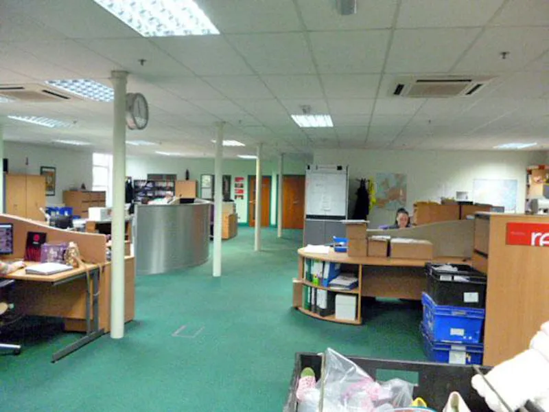 Large factory space near Burnley, N241 (photo 12)