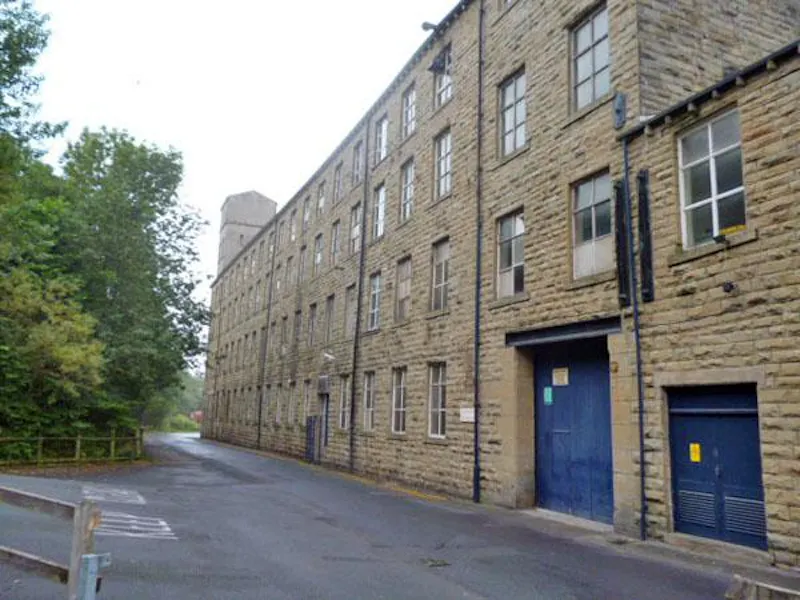 Large factory space near Burnley, N241 (photo 23)