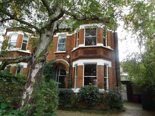 Detached Dulwich stills house , B1618