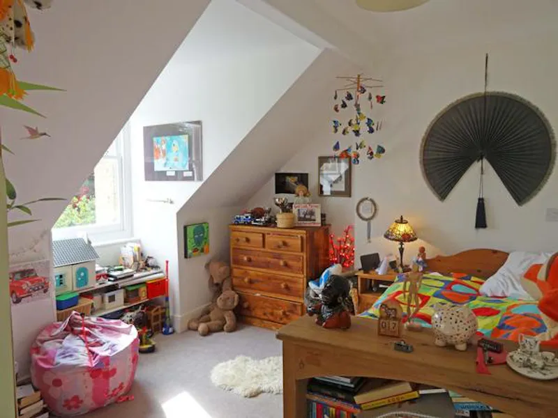 Bedroom - child's at Detached Dulwich stills house , B1618 (photo 31)