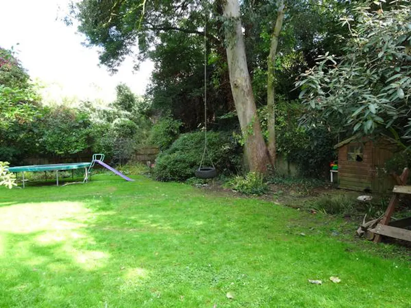 Detached Dulwich stills house , B1618 (photo 38)