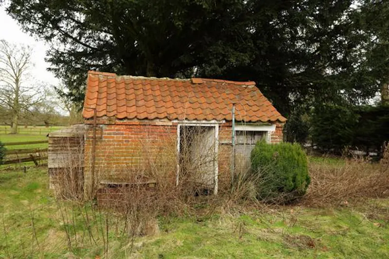 Stable / Outbuildings at Country estate in Fakenham, A1323 (photo 49)