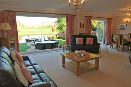 Thames View Twickenham House, D2155