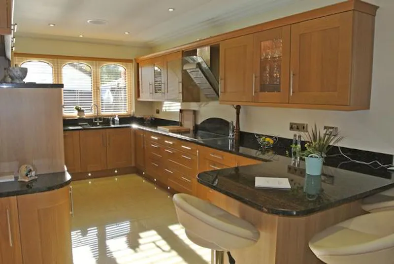 Kitchen at Thames View Twickenham House, D2155 (photo 13)