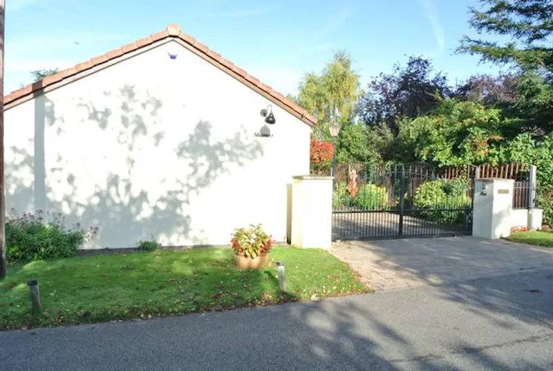 Thames View Twickenham House, D2155 (photo 53)