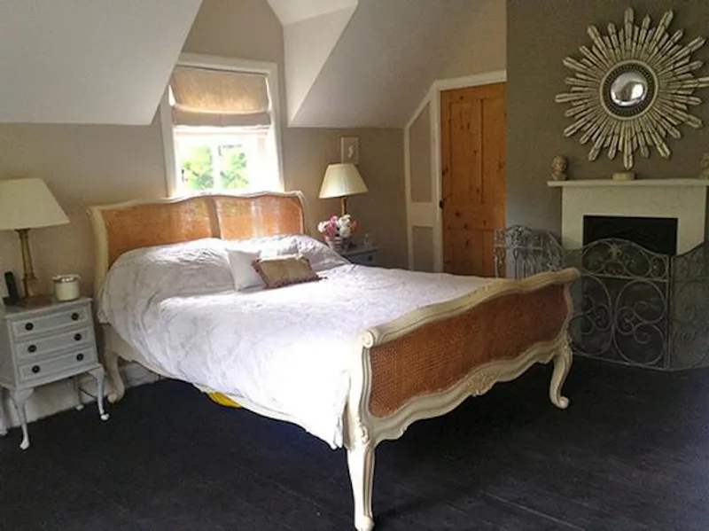 Bedroom at Tudor style warm Watford home, M284 (photo 18)