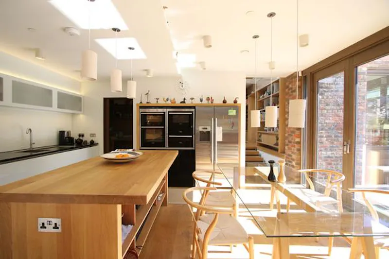 Dining room at Modern Peckham 5 bed house, K377 (photo 10)