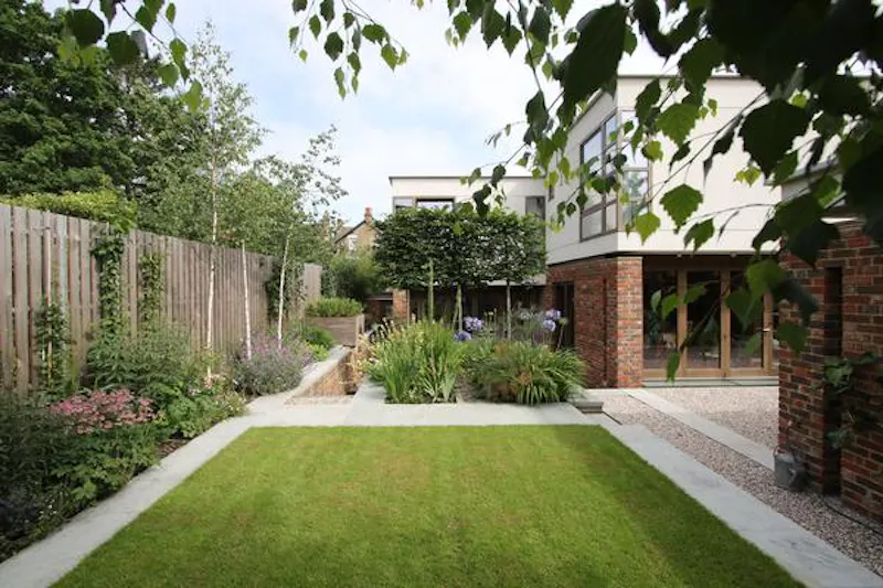 Garden at Modern Peckham 5 bed house, K377 (photo 33)