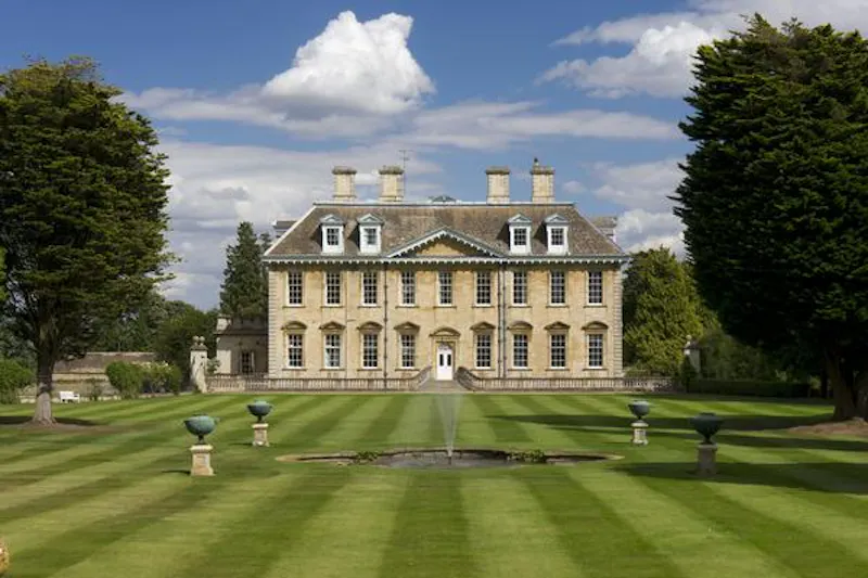 Garden - formal at Spectacular Stamford chateau, A1324 (photo 1)